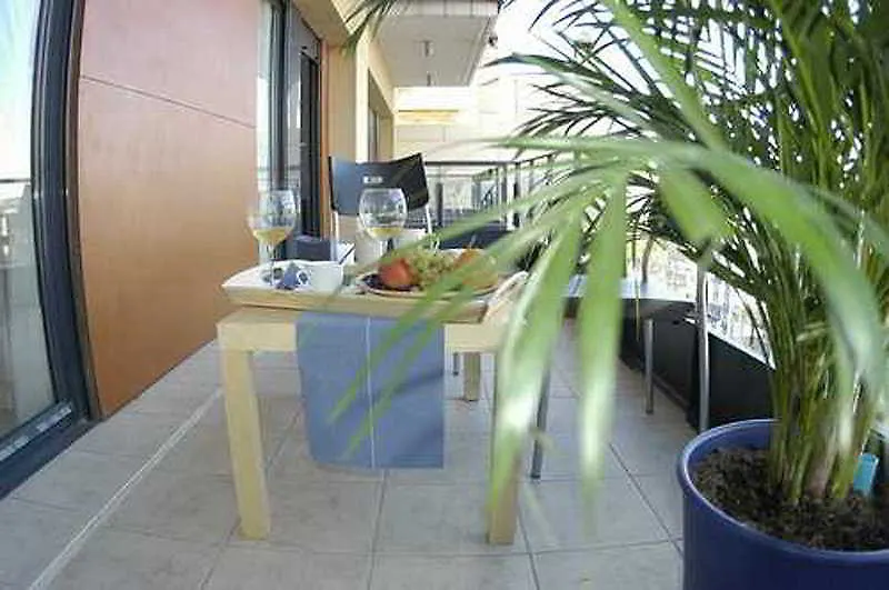 Marina Beach Apartments Barcelona